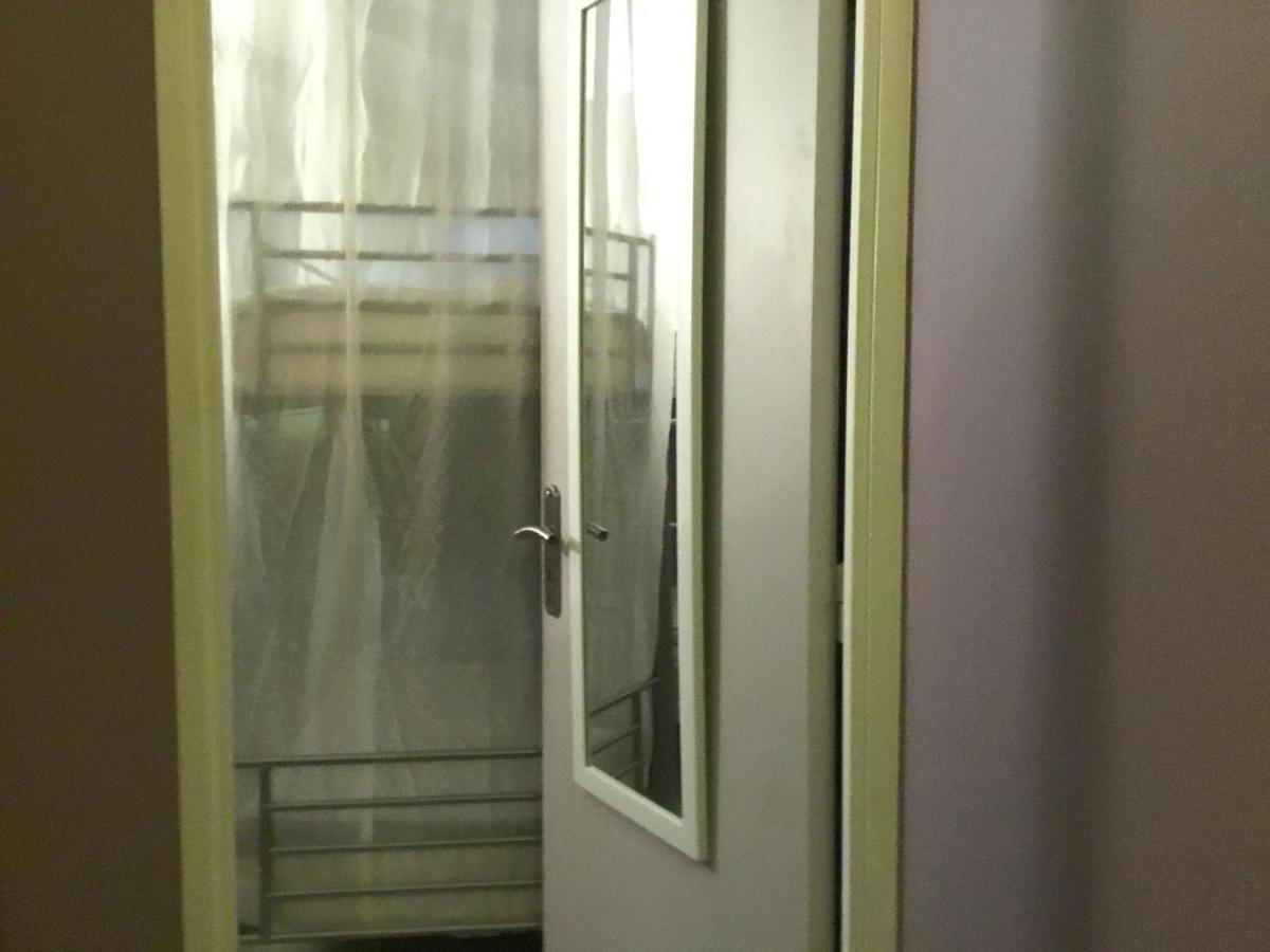 Just For Sleep-Daily Stay 20H To 10H Apres Votre Arrivee Dans Le Batiment D'Entree, Contact I'Hote Via Le Message Ici De Reservation Pour L'Enregistrement I'Entree Dans La Propriete Sans I'Approbation Est Interdite-Resevation D'Un Tiers Est Inaccepta Bobigny Zewnętrze zdjęcie