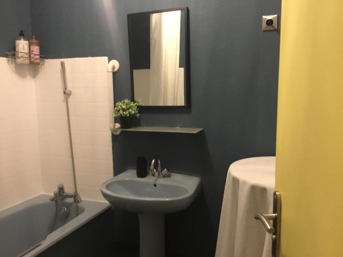 Just For Sleep-Daily Stay 20H To 10H Apres Votre Arrivee Dans Le Batiment D'Entree, Contact I'Hote Via Le Message Ici De Reservation Pour L'Enregistrement I'Entree Dans La Propriete Sans I'Approbation Est Interdite-Resevation D'Un Tiers Est Inaccepta Bobigny Zewnętrze zdjęcie